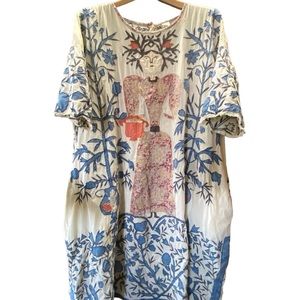 Hard to find Magnolia Pearl Appliqué Nile’s Artist Smock Dress w/ pockets